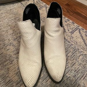 Steve Madden white snake print booties